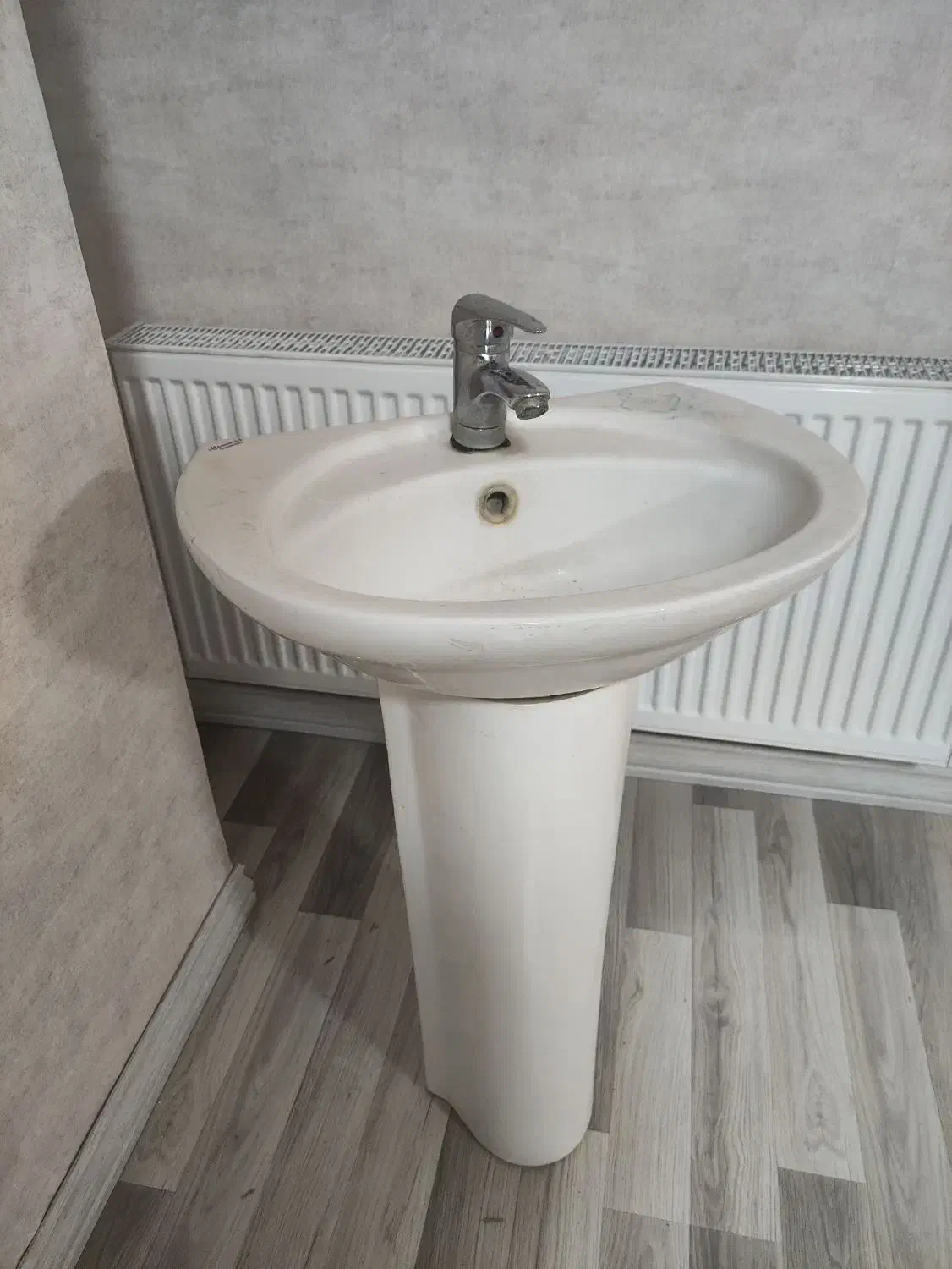 روشویی باشیر|لوازم سرویس بهداشتی|گرگان, |دیوار