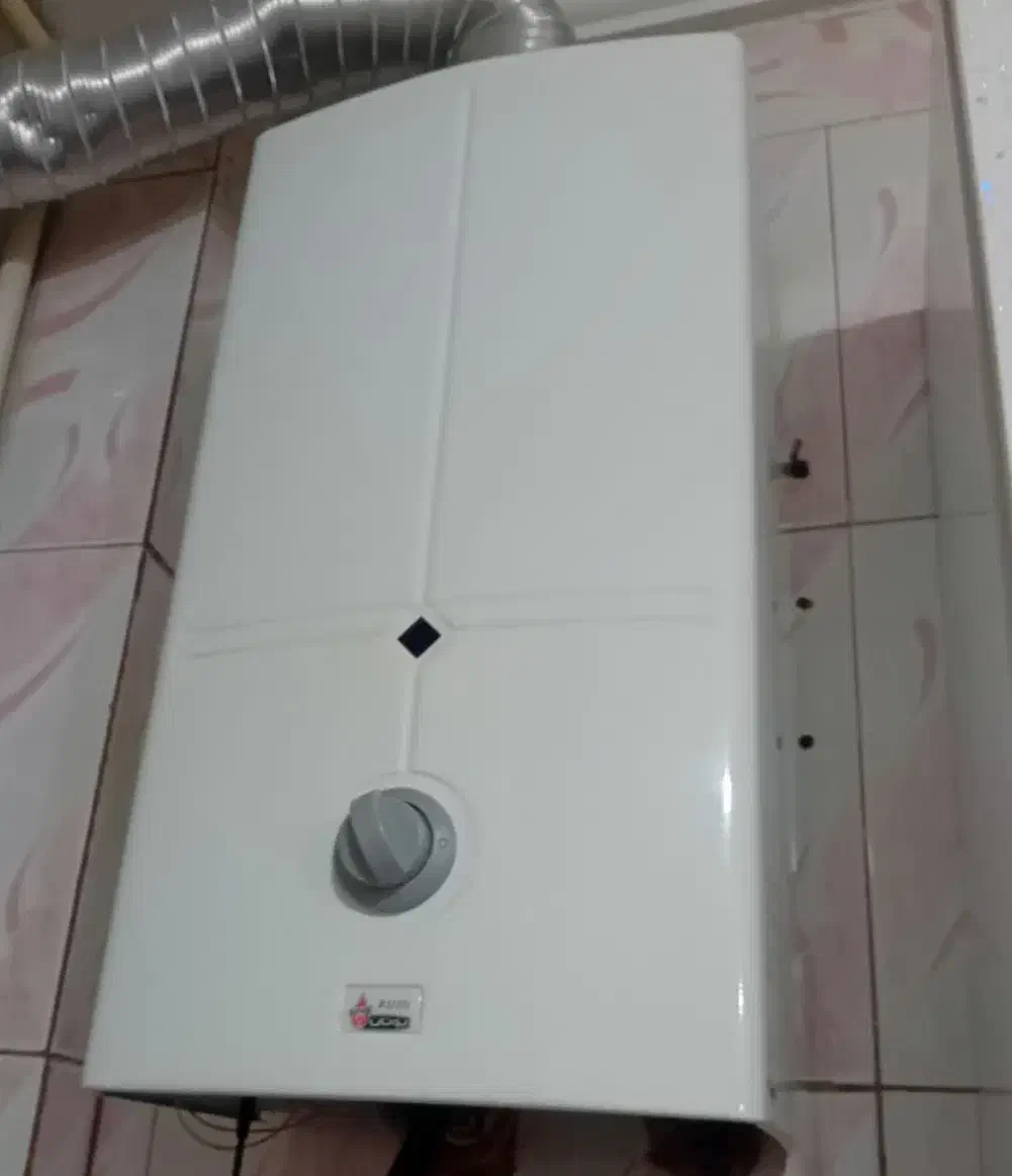 ابگرمکن ۳۲۱۵i|آبگرمکن، پکیج، شوفاژ|فولادشهر, مسکن مهر فولادشهر|دیوار