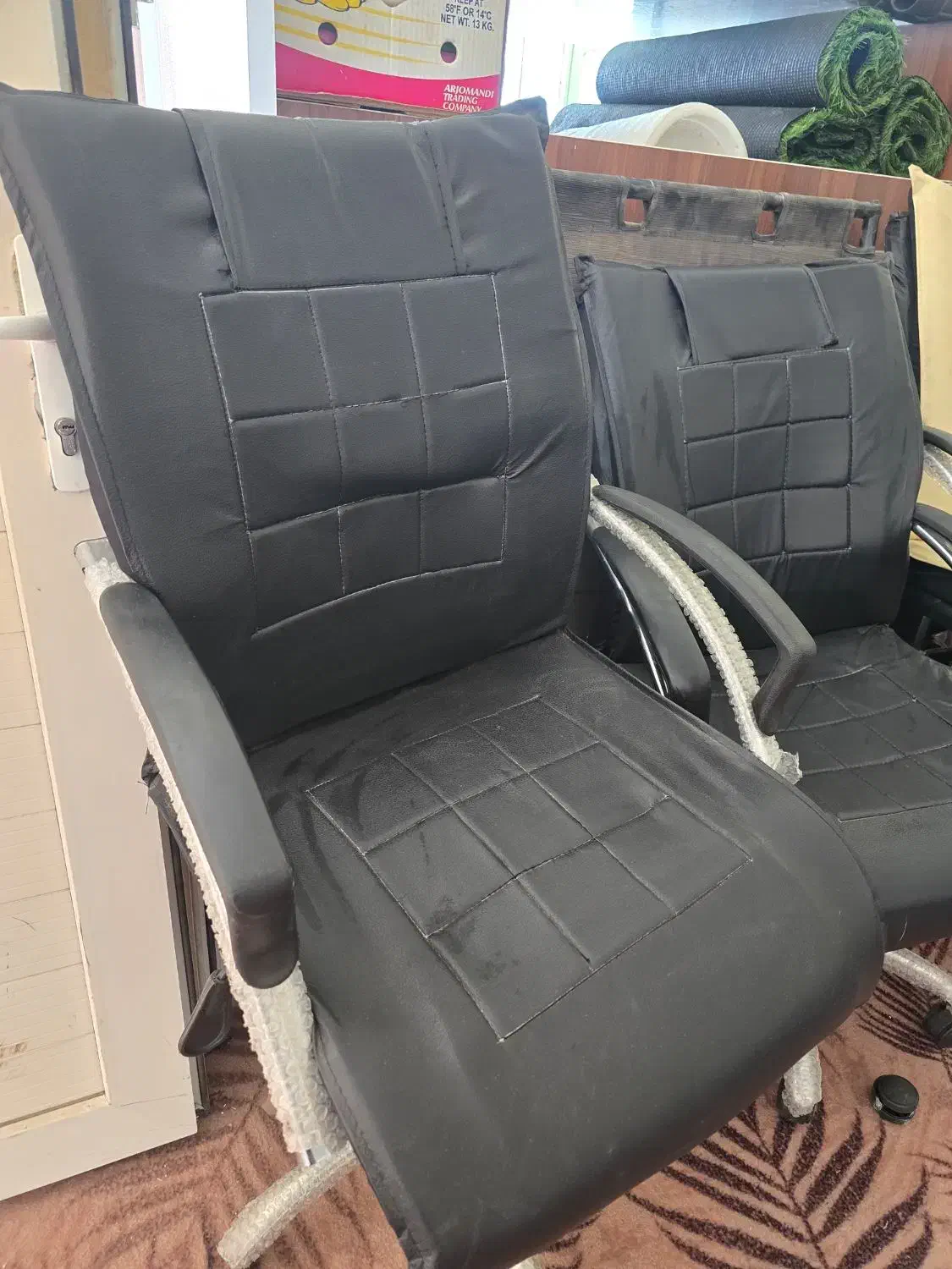 صندلی گردان|صندلی و نیمکت|اهواز, بهارستان|دیوار