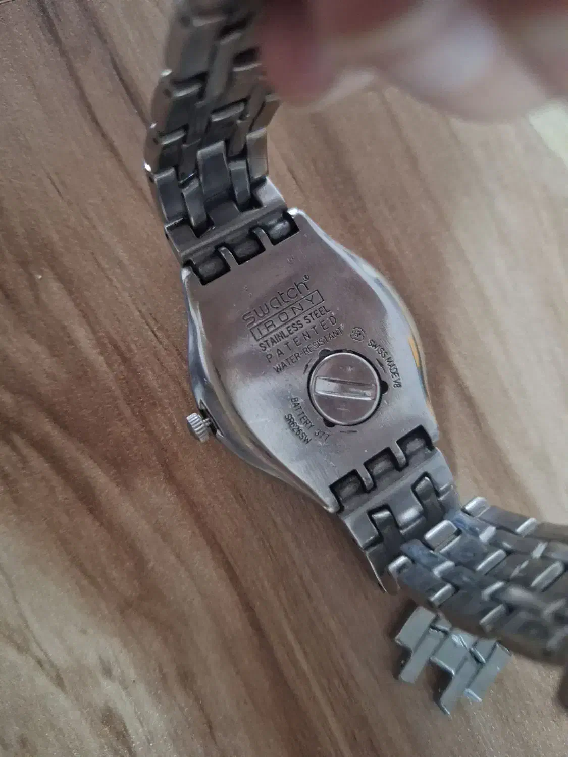 ساعت سواچ اصل مردانه|ساعت|پرند, فاز ۶|دیوار