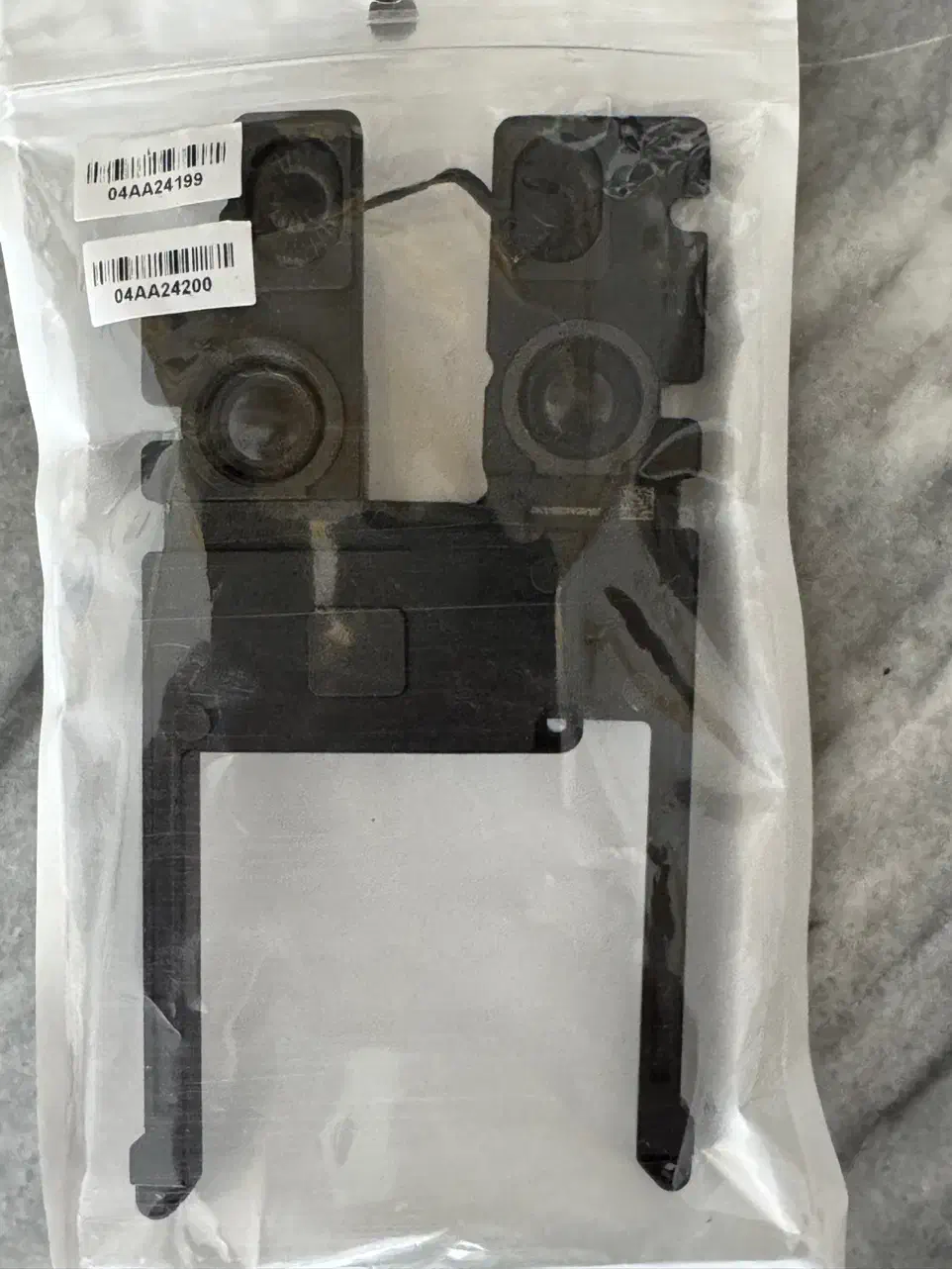 اسپیکر مک بوک پرو ۲۰۱۵ A1398|قطعات و لوازم جانبی رایانه|همدان, |دیوار