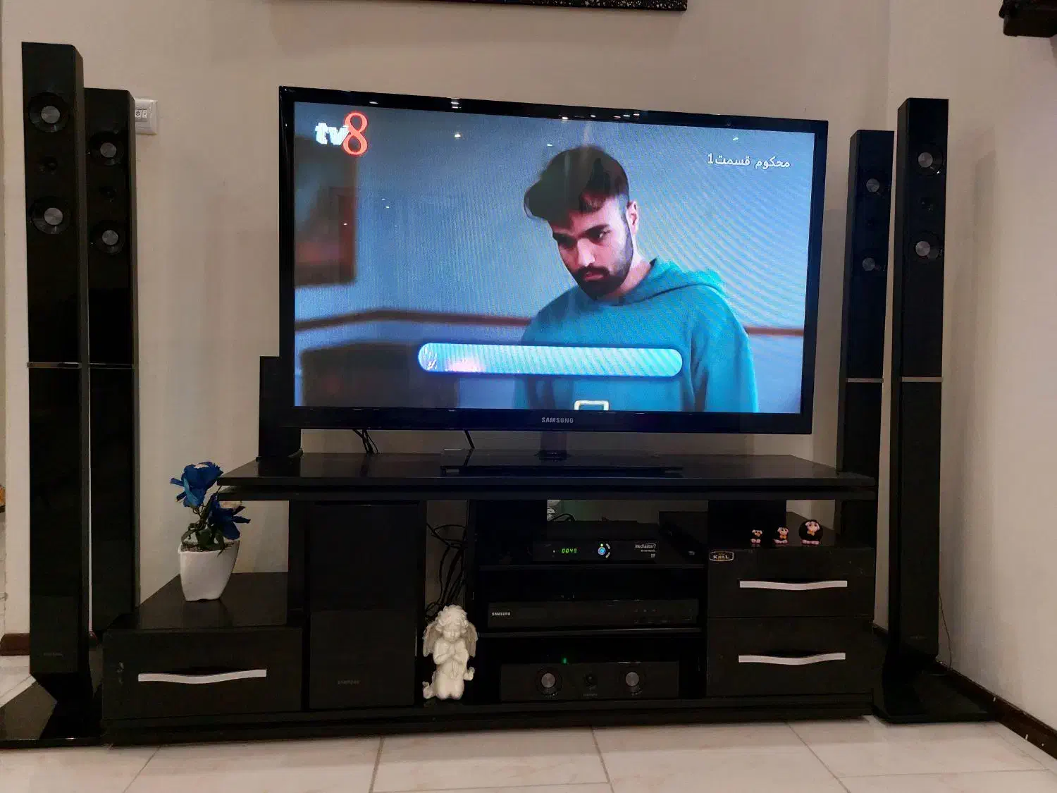 تلوزیون ۵۱ اینچ همراه با سیستم سینما خانگی|تلویزیون و پروژکتور|پردیس, فاز ۱۱|دیوار