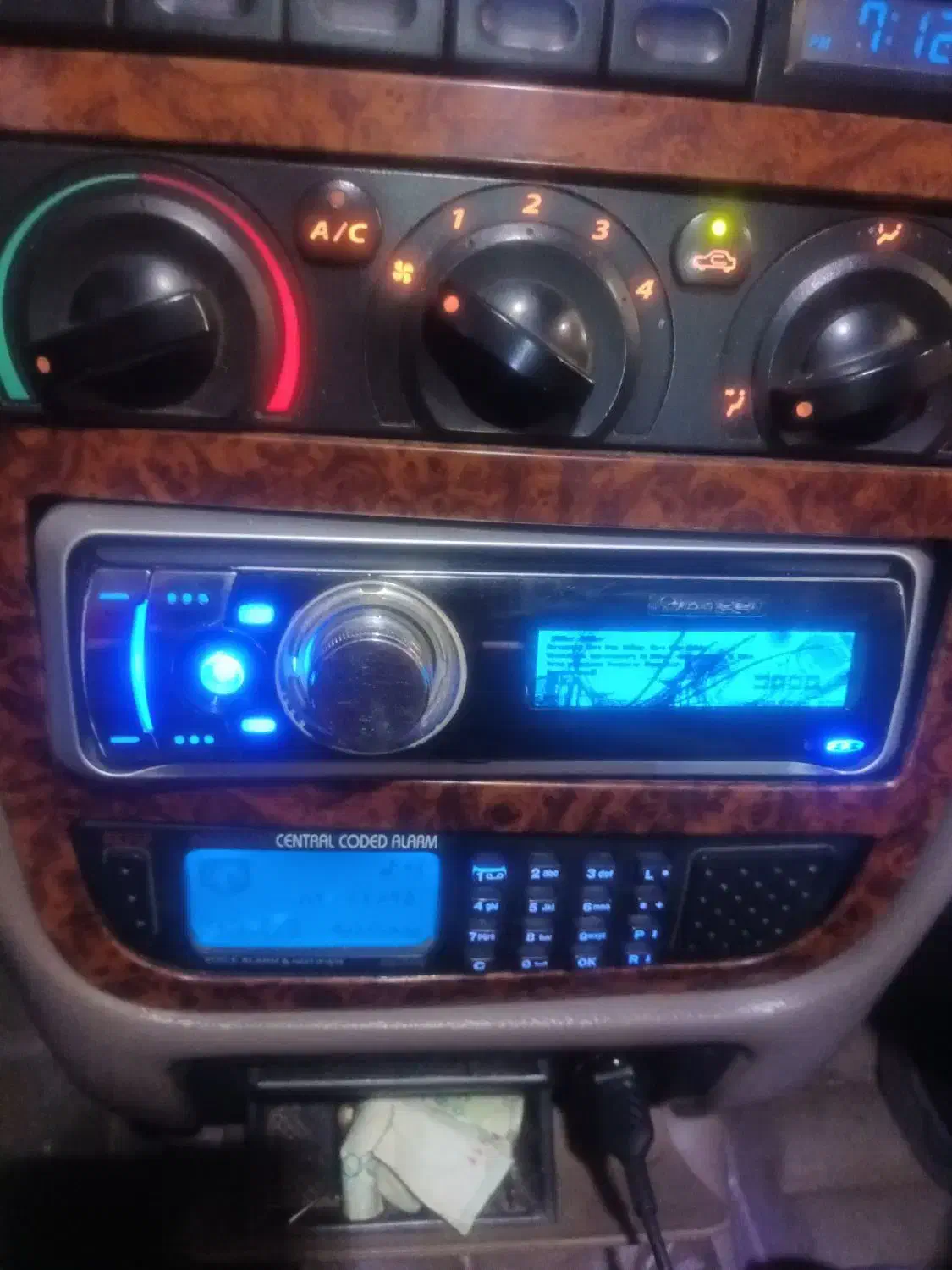 پخش پایونیر ۶۸۵۰  دمودار پنل برقی ۶ خروجی|قطعات یدکی و لوازم جانبی|تبریز, |دیوار