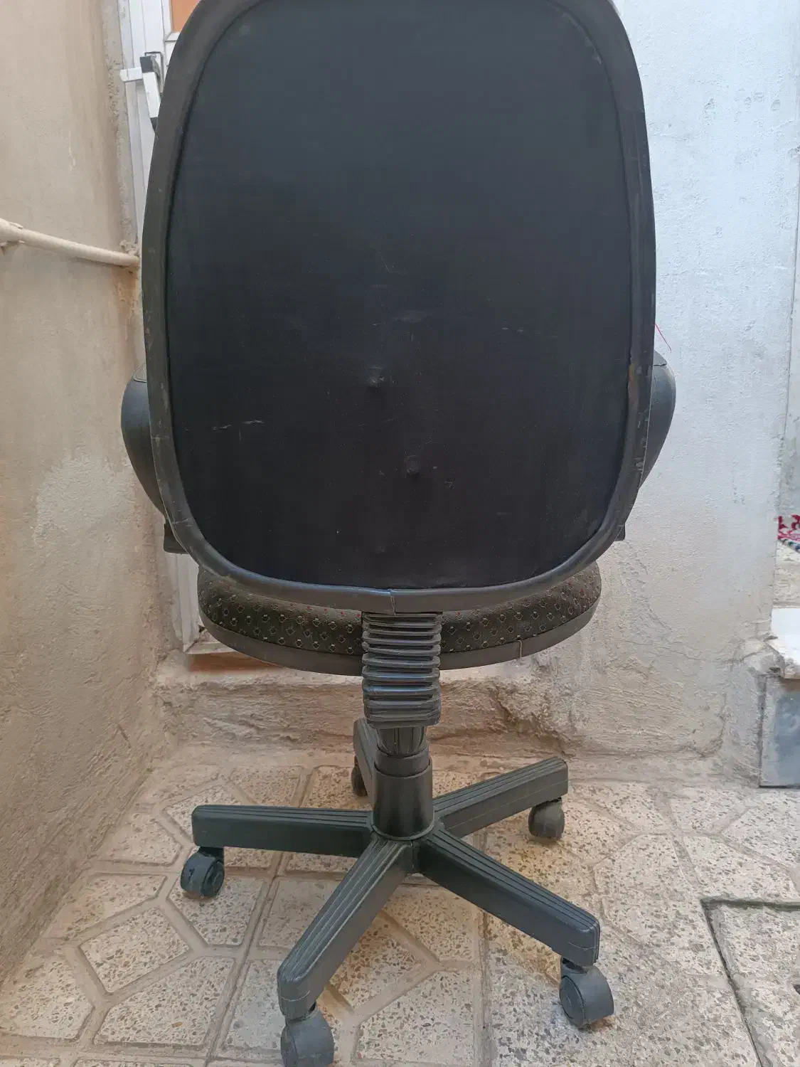 صندلی گردون|صندلی و نیمکت|تبریز, |دیوار