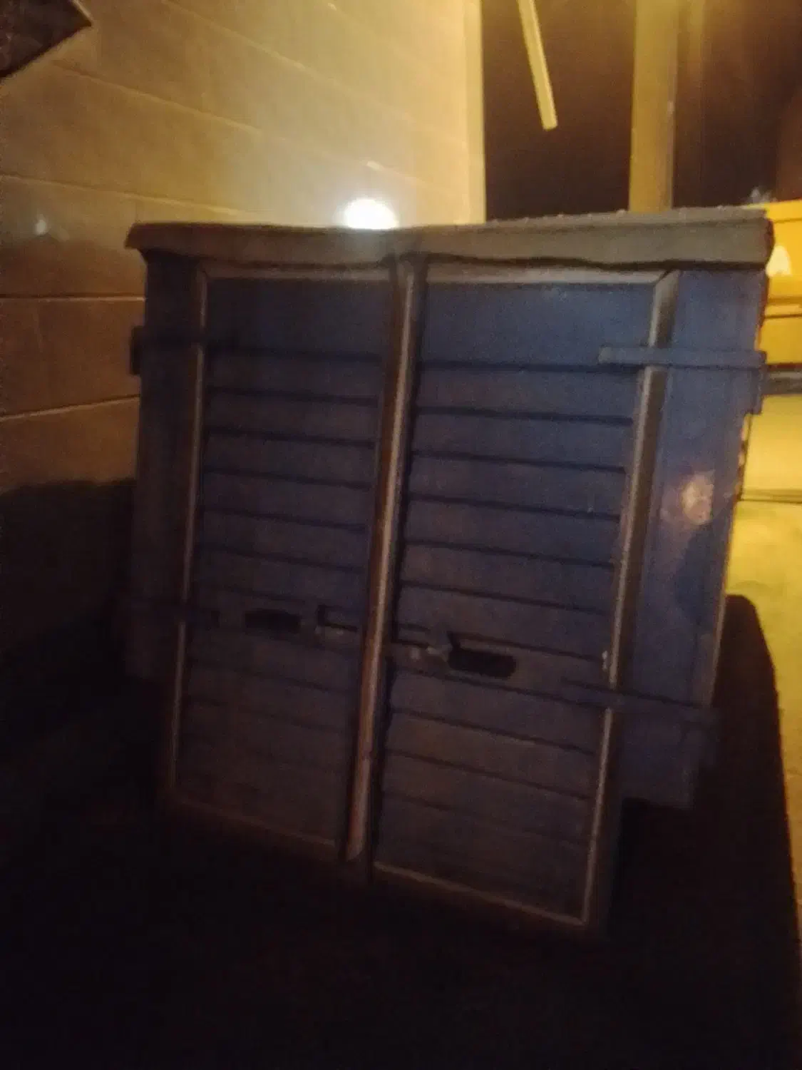 اتاقک پشت نیسان|قطعات یدکی و لوازم جانبی|آبگرم, |دیوار