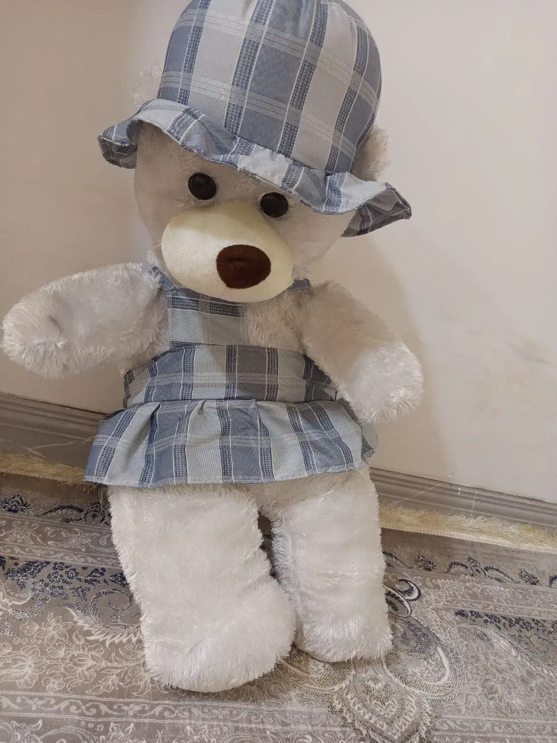 عروسک نو|اسباب‌بازی بچه|شهرکرد, |دیوار