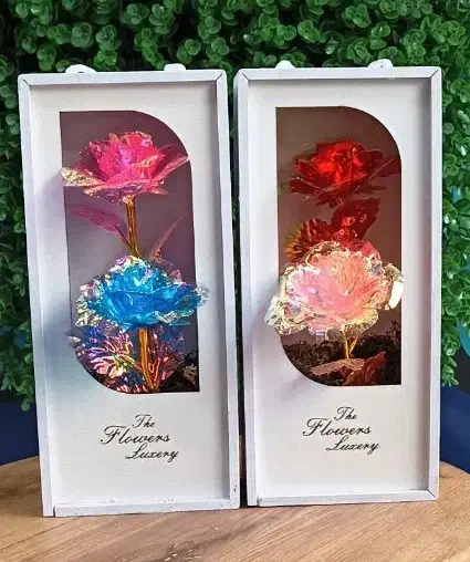 شاخه گل های طلقی در باکس ویژه روز مادر|گل مصنوعی|قم, نیروگاه|دیوار