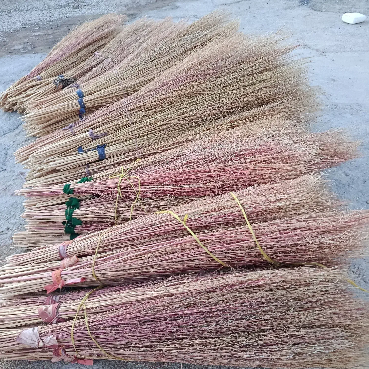 جارو|لوازم نظافت|لردگان, |دیوار