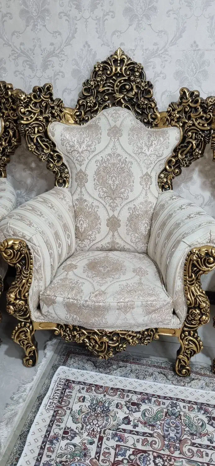 مبل 9 نفره فوق سلطنتی چوب راش سالم  بدون پارگی.|مبلمان خانگی و میز عسلی|تهران, شهرک شریعتی|دیوار