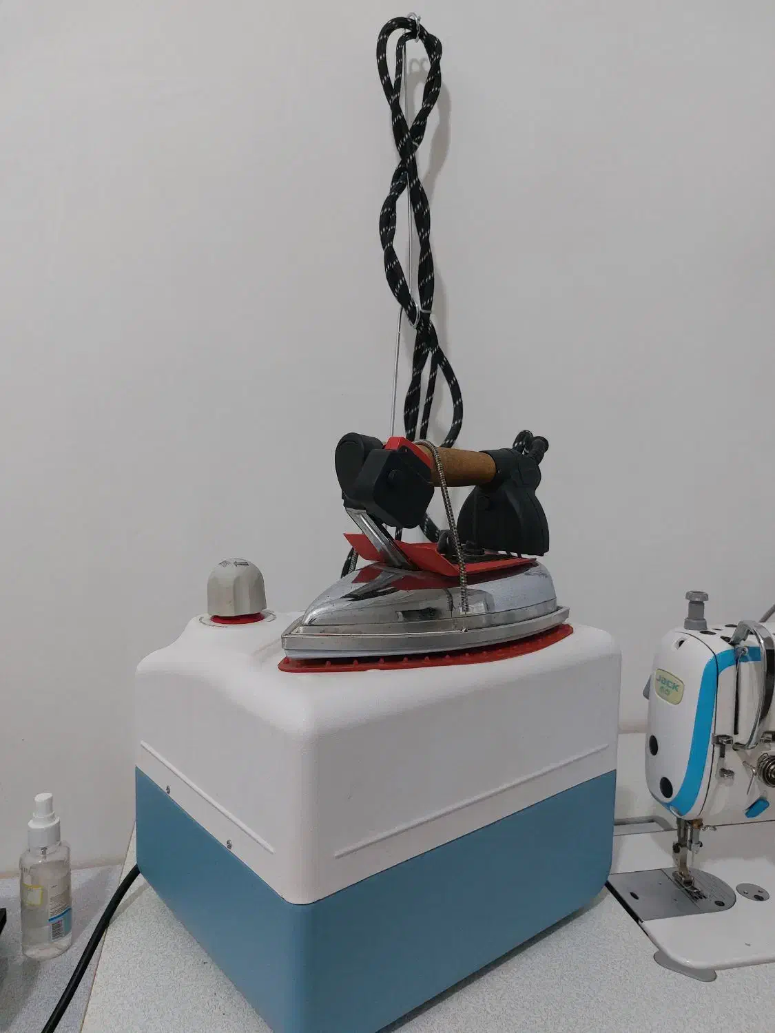 فروش وسایل خیاطی در حد نو|چرخ خیاطی و ریسندگی|کلاله, |دیوار