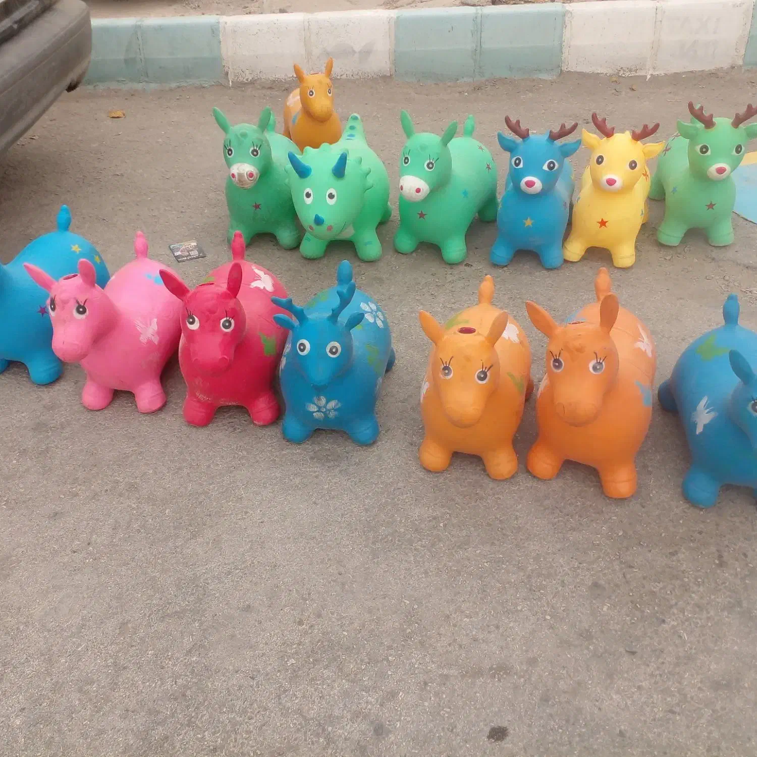 اسباب بازی بچه‌ها|اسباب‌بازی بچه|نیشابور, سرآب کوشک|دیوار