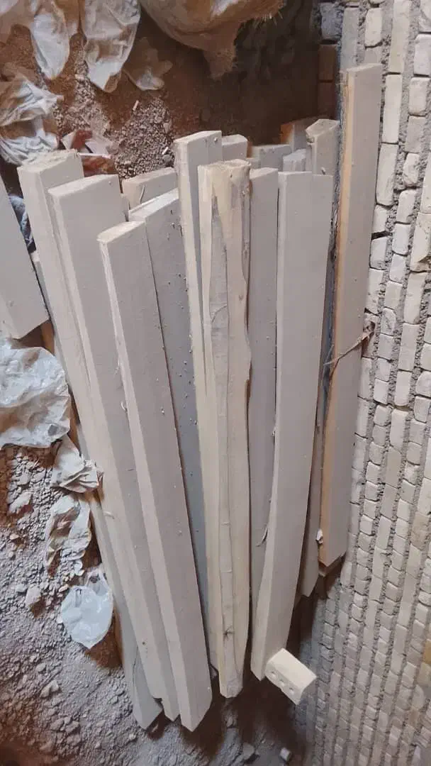 فروش چوب گردو خشک و بدون پوسیدگی|عمده‌فروشی|مهریز, |دیوار