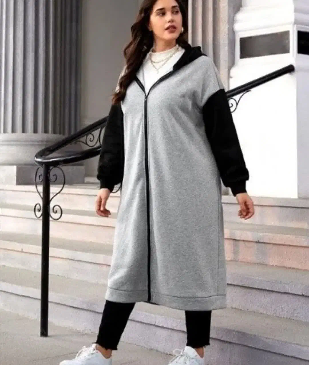 مانتو|لباس|اسلام‌شهر, سیمرغ|دیوار