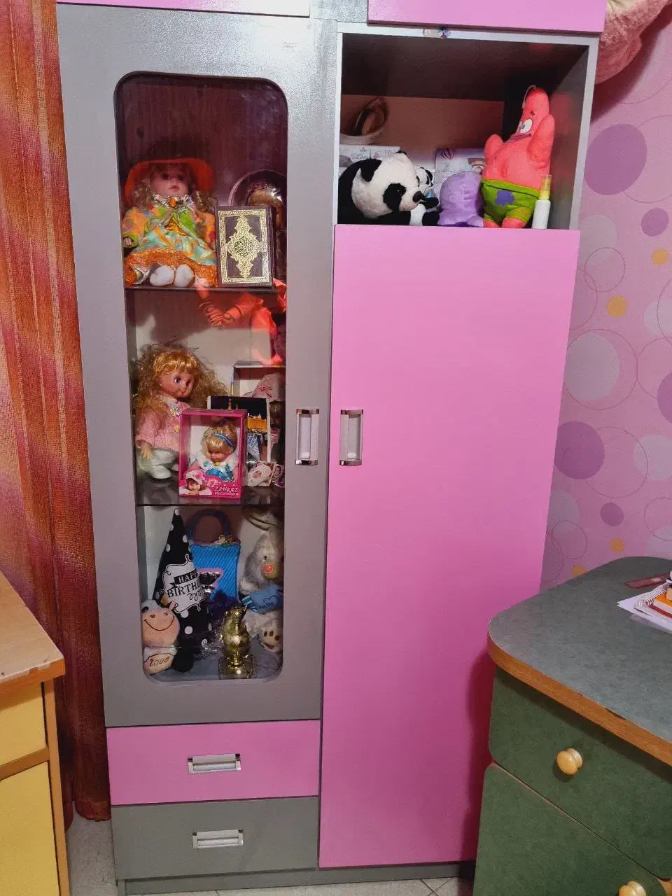 کمد ویترین دار طوسی و صورتی|جاکفشی، کمد، دراور|تهران, پرستار|دیوار