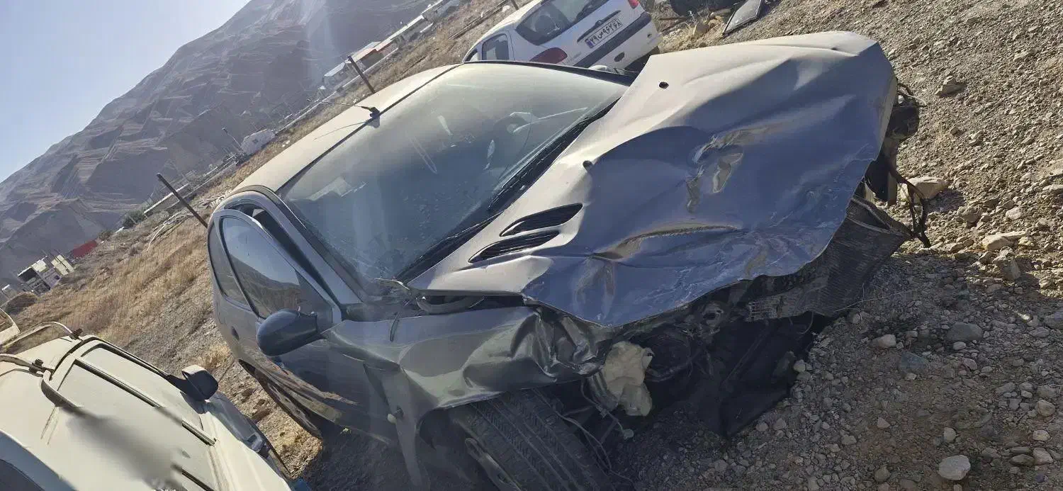 پژو ۲۰۶ تصادفی|خودرو سواری و وانت|ماهنشان, |دیوار