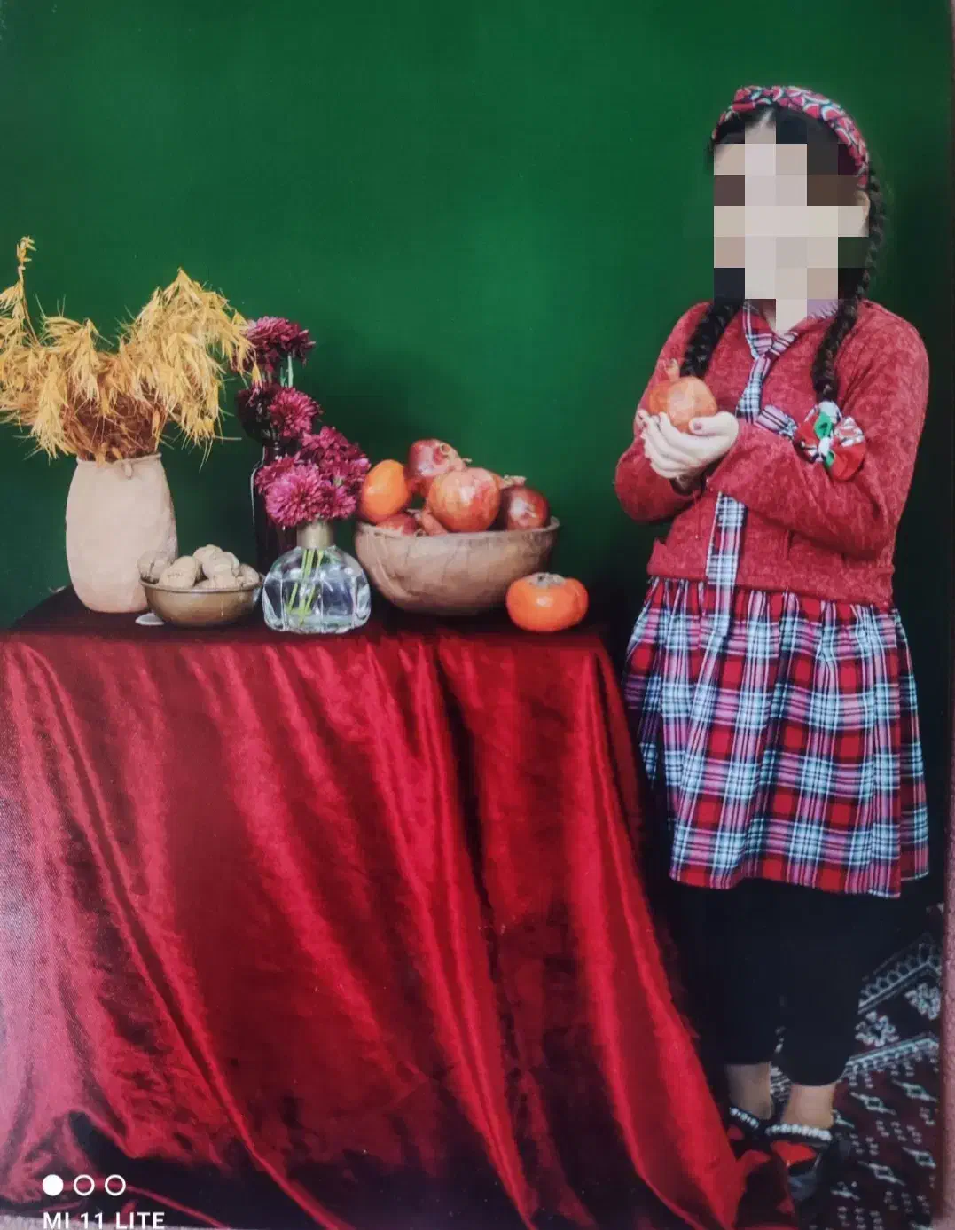 تعدادی لباس بچگانه و یلدایی|کفش و لباس بچه|گرگان, |دیوار