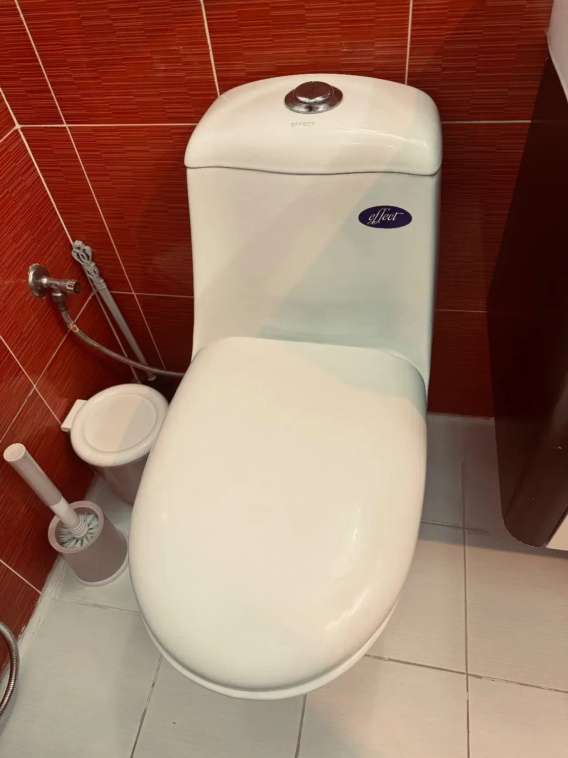 توالت فرنگی|لوازم سرویس بهداشتی|صدرا-فارس, فاز ۱|دیوار