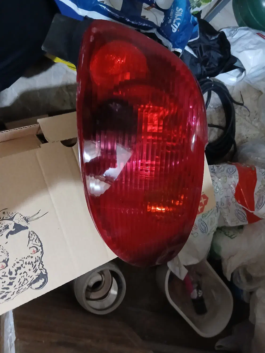 چراغ عقب ۲۰۶ سمت راست|قطعات یدکی و لوازم جانبی|تهران, توحید|دیوار