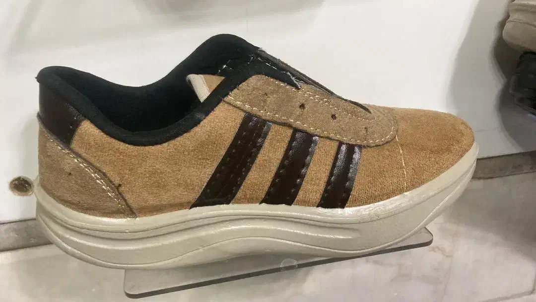 کفش کار ویژه همکاران گرامی ( فقط عمده)|کیف، کفش، کمربند|قم, بیست متری ولیعصر|دیوار