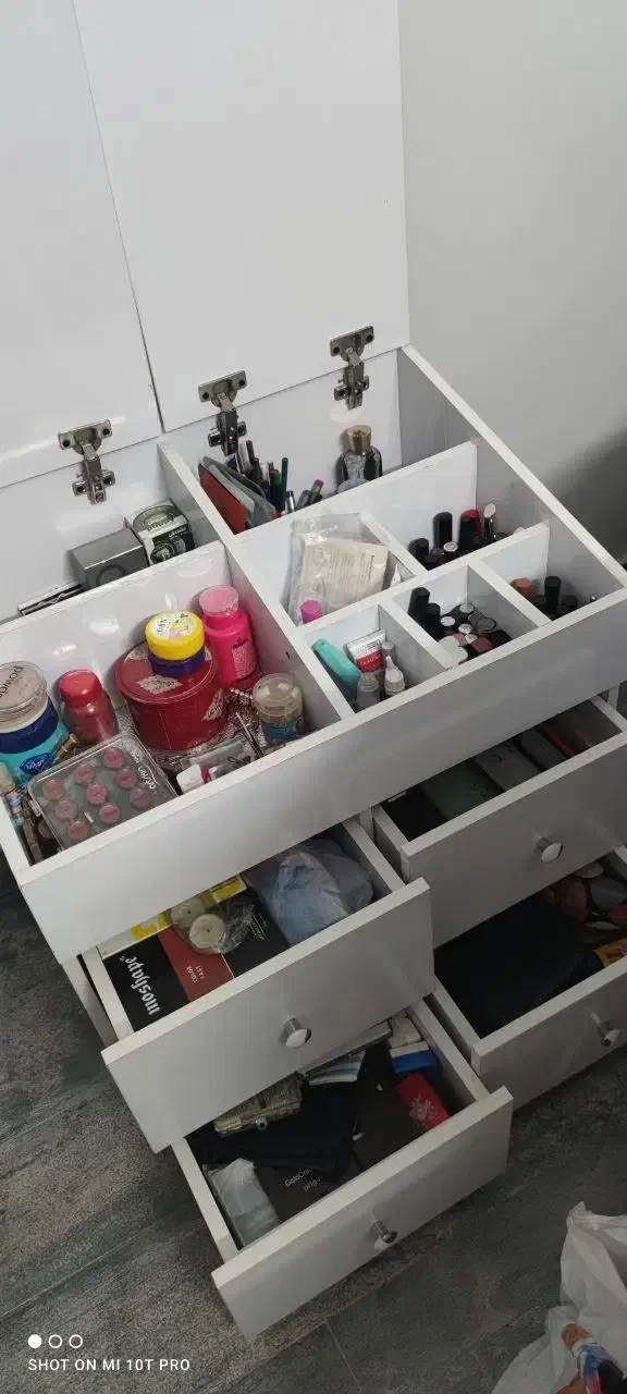 ترولی بزرگ وجادار|آرایشگاه و سالنهای زیبایی|مشهد, احمدآباد|دیوار