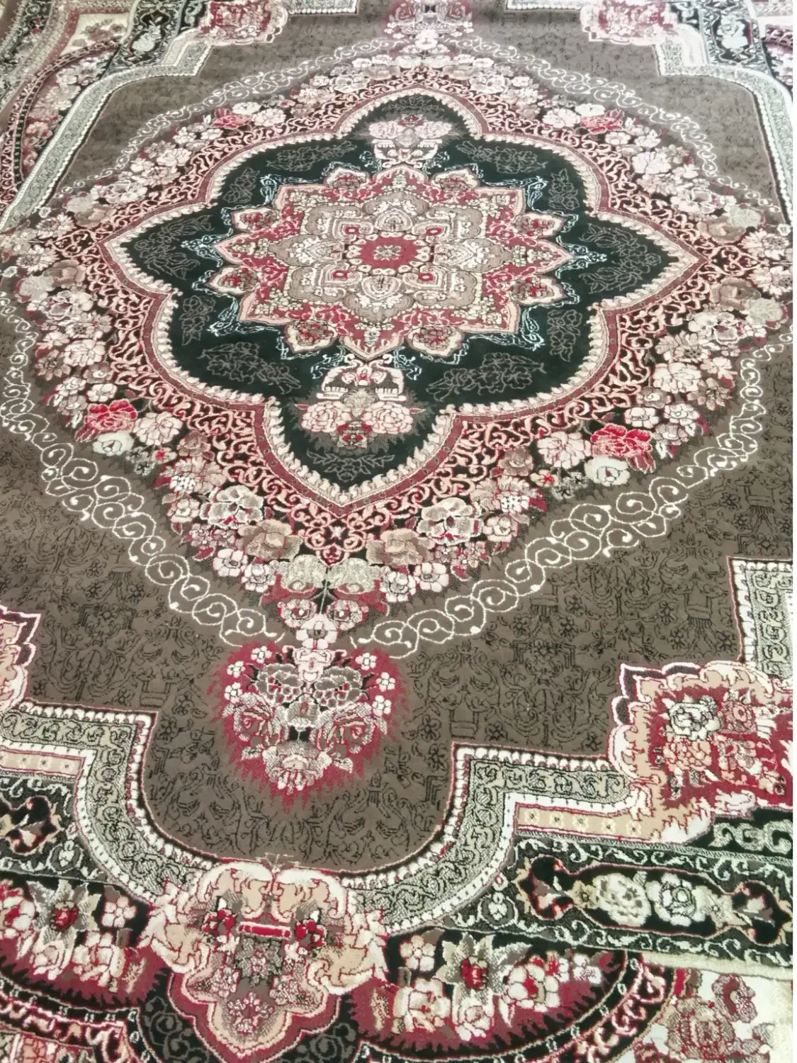 یک فرش 700شانه نخی نو بفروش میرسد قیمت 8میلیون|فرش|داراب, |دیوار