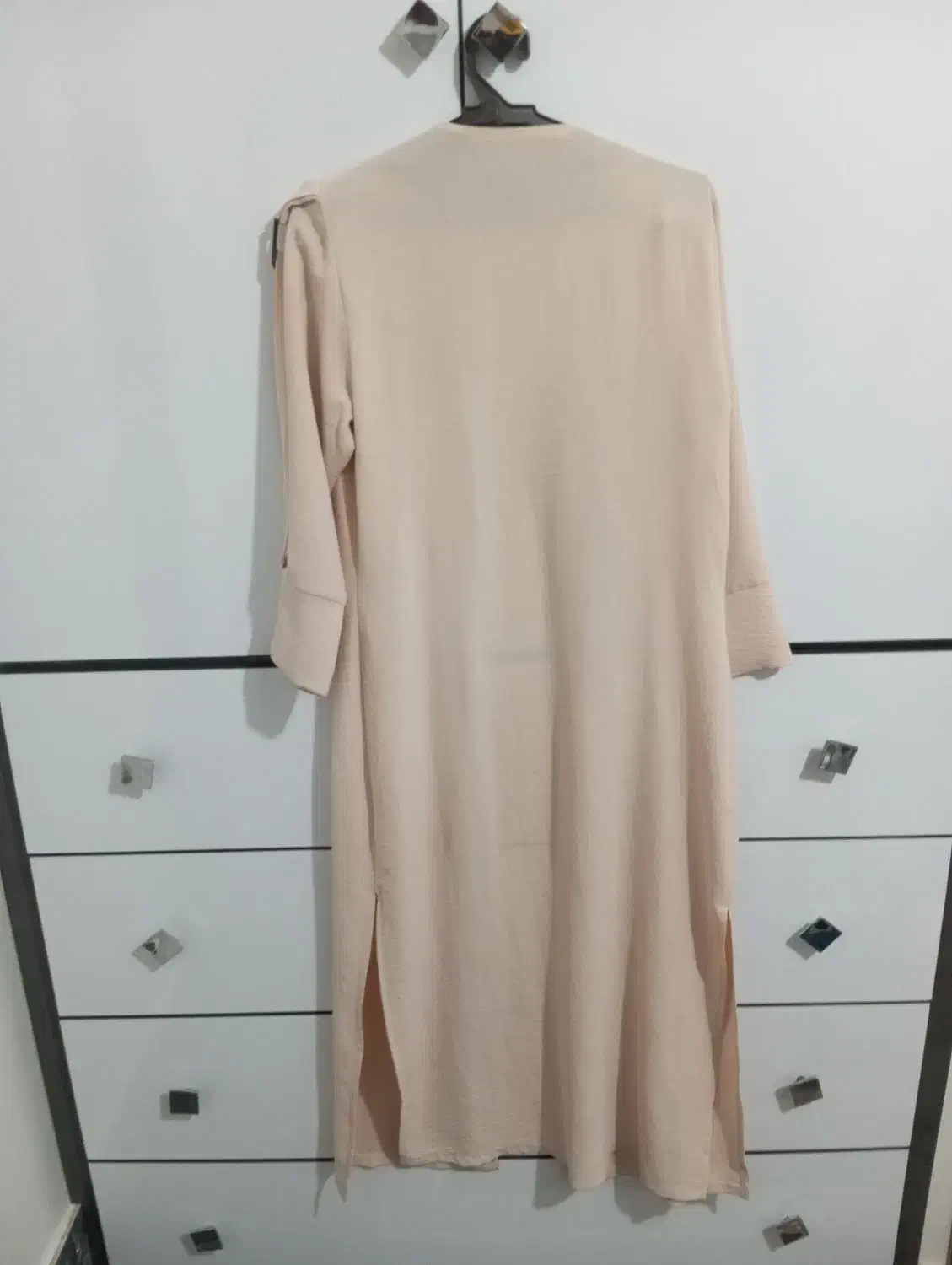 پیراهن|لباس|تربت جام, باغ سنگان سفلی|دیوار