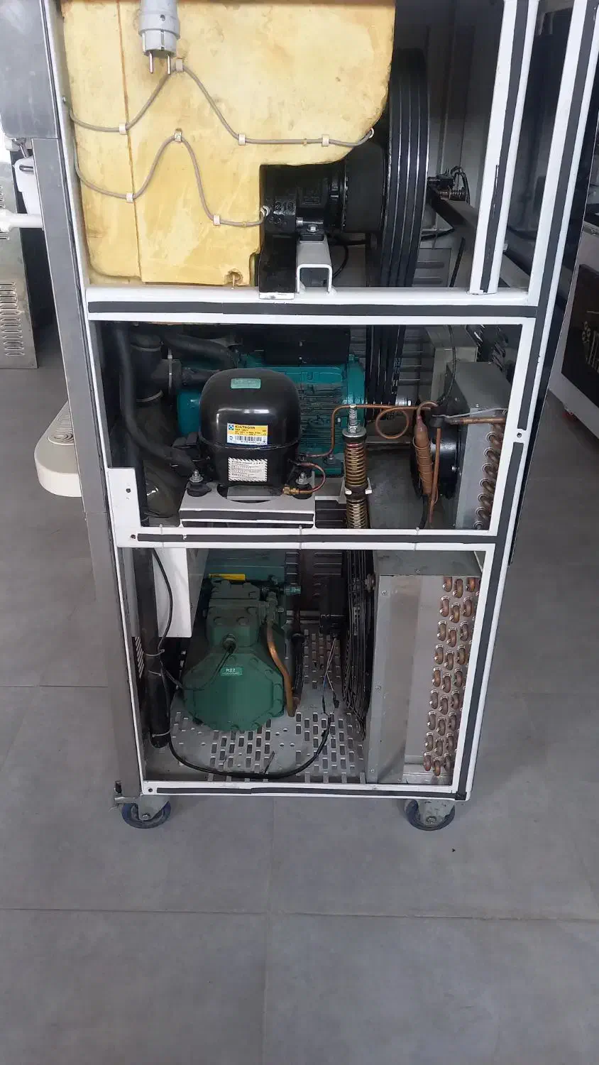 تعمیرات یخ در بهشت و دستگاه بستنی|کافی‌شاپ و رستوران|پاکدشت, پاکدشت (مامازند)|دیوار