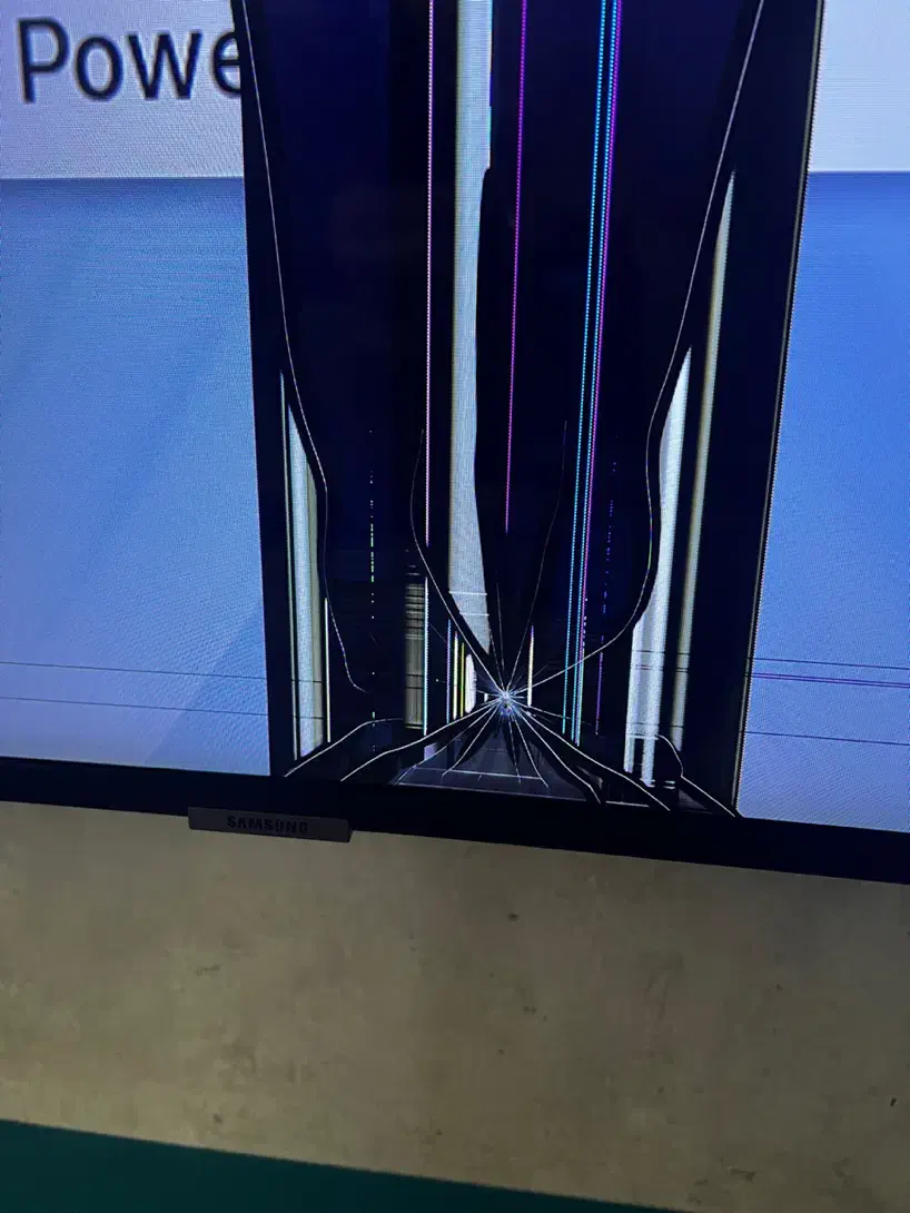 تلویزیون ۶۵ سامسونگ (شکسته)|تلویزیون و پروژکتور|تبریز, |دیوار