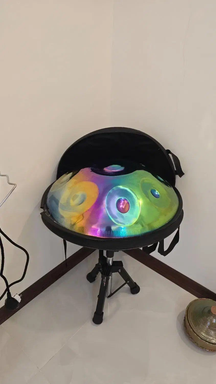 هَنگ‌درام رنگین‌کمانی آرشا|درام و پرکاشن|فردیس, فردیس|دیوار