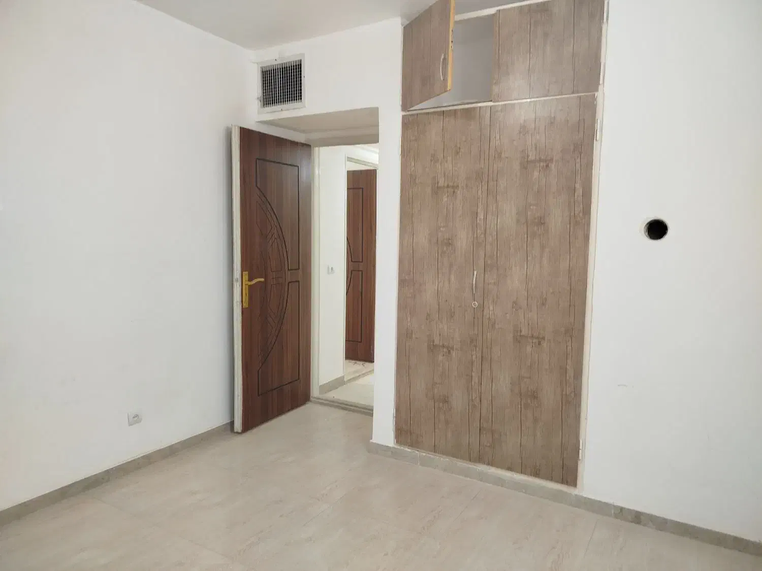 فروش واحد آپارتمان شیک و تمیز اقساطی|فروش آپارتمان|کاشان, فاز ۲ ناجی آباد|دیوار