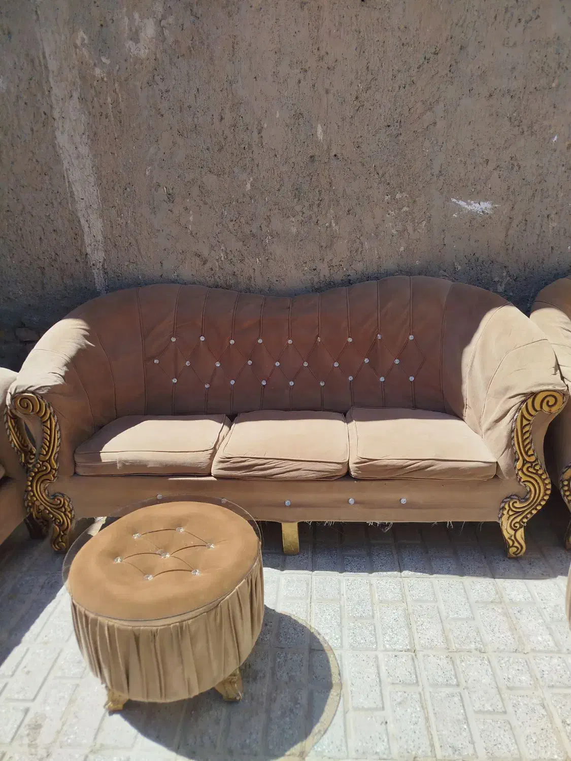 مبل ده نفره بامیز|مبلمان خانگی و میز عسلی|تربت‌حیدریه, شهرک ولیعصر|دیوار