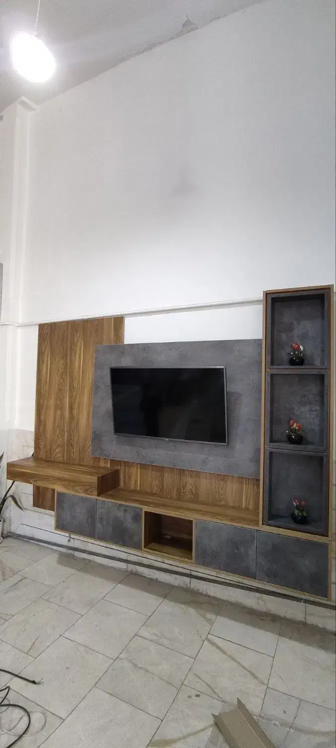 تی وی وال نمایشگاهی با قیمت استثنائی|میز تلویزیون|سیرجان, |دیوار