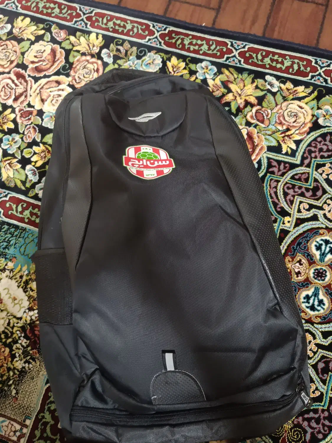 کوله ورزشی اورجینال|کیف، کفش، کمربند|قم, قلعه کامکار|دیوار