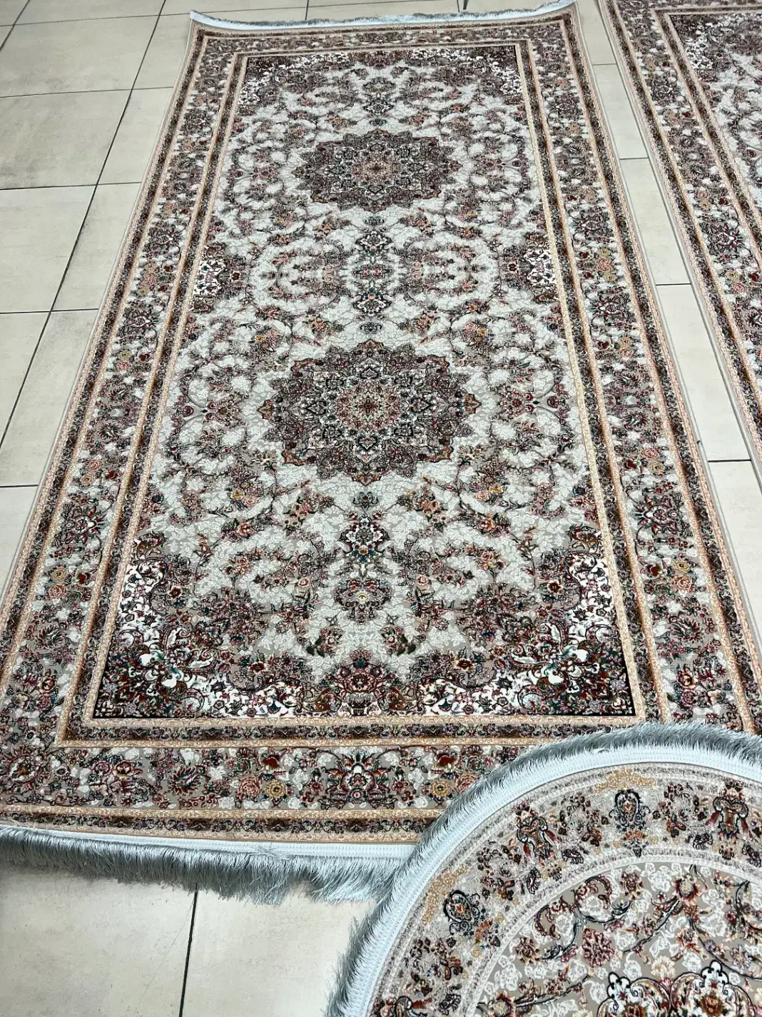 فرش راهرو و آشپزخانه 3*1/50و 4*1/50|فرش|تبریز, |دیوار