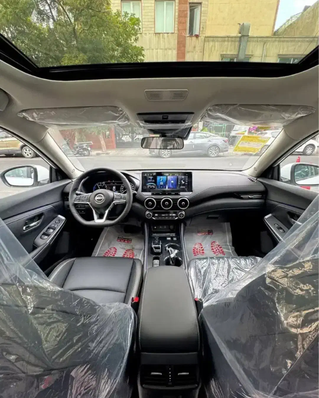 نیسان سیلفی وارداتی/NISSAN SYLPHY 2025|خودرو سواری و وانت|اصفهان, جلفا|دیوار