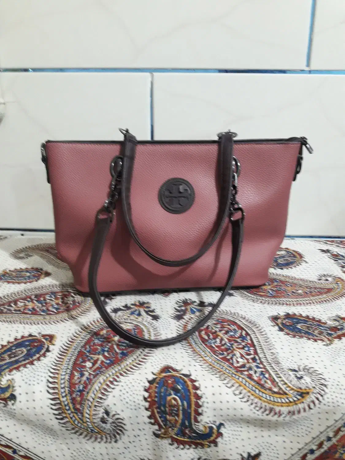 کیف|کیف، کفش، کمربند|شیراز, مسلم|دیوار