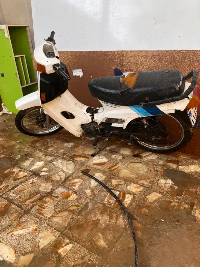 موتور|موتورسیکلت|اصفهان, باغ فدک|دیوار