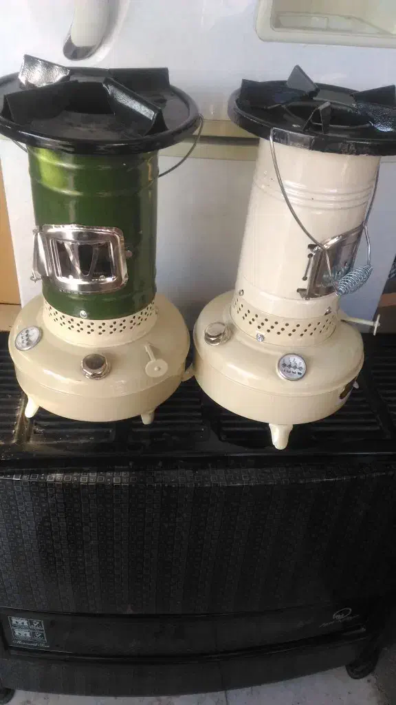 چراغ علاالدین نفتی|کلکسیون اشیاء عتیقه|آستانه اشرفیه, |دیوار