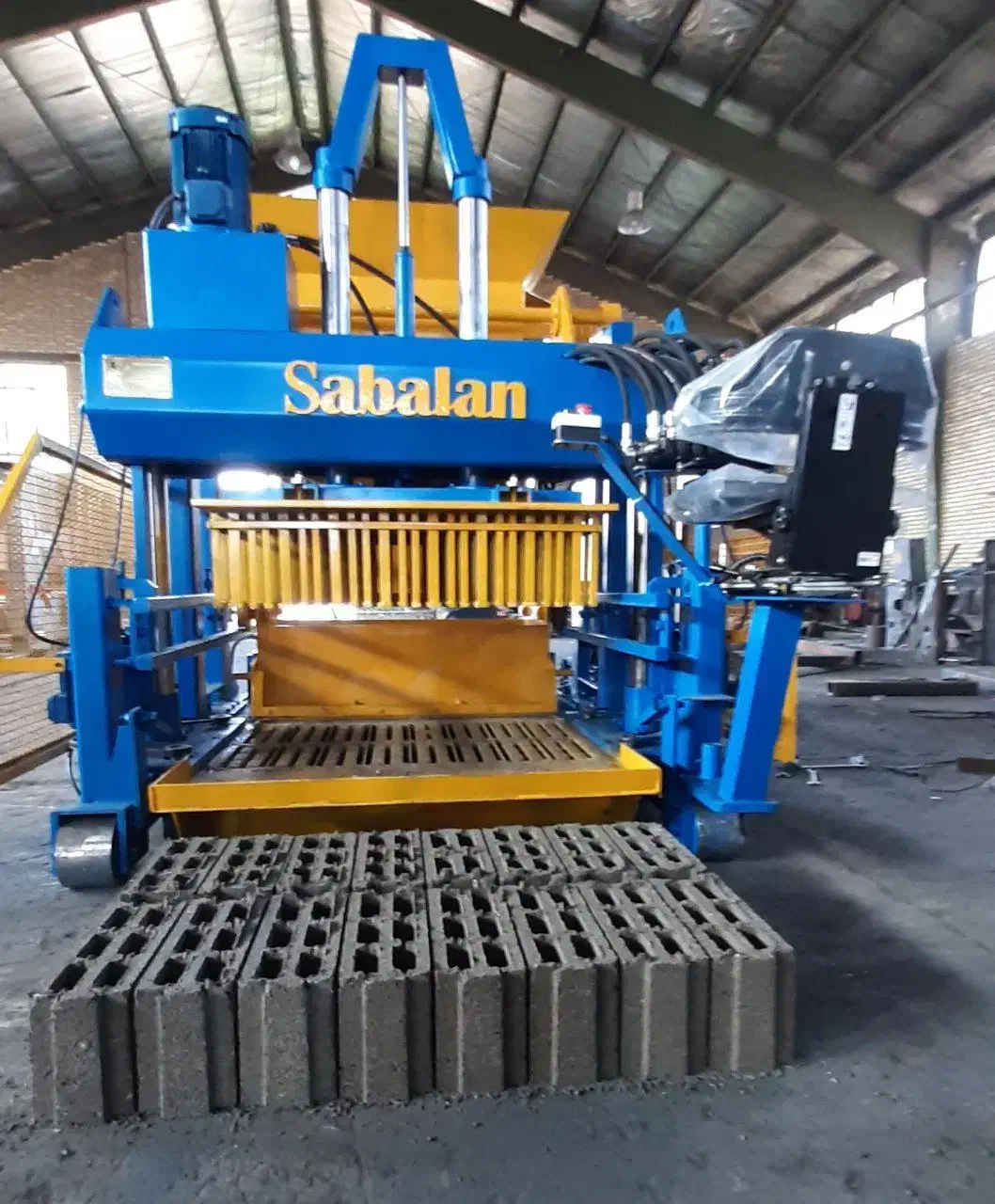 دستگاه بلوک زن اتوماتیک تخم گذار اس12 سبلان تبریز|ماشین‌آلات صنعتی|محمدشهر, شهرک پیام (مهرالبرز)|دیوار