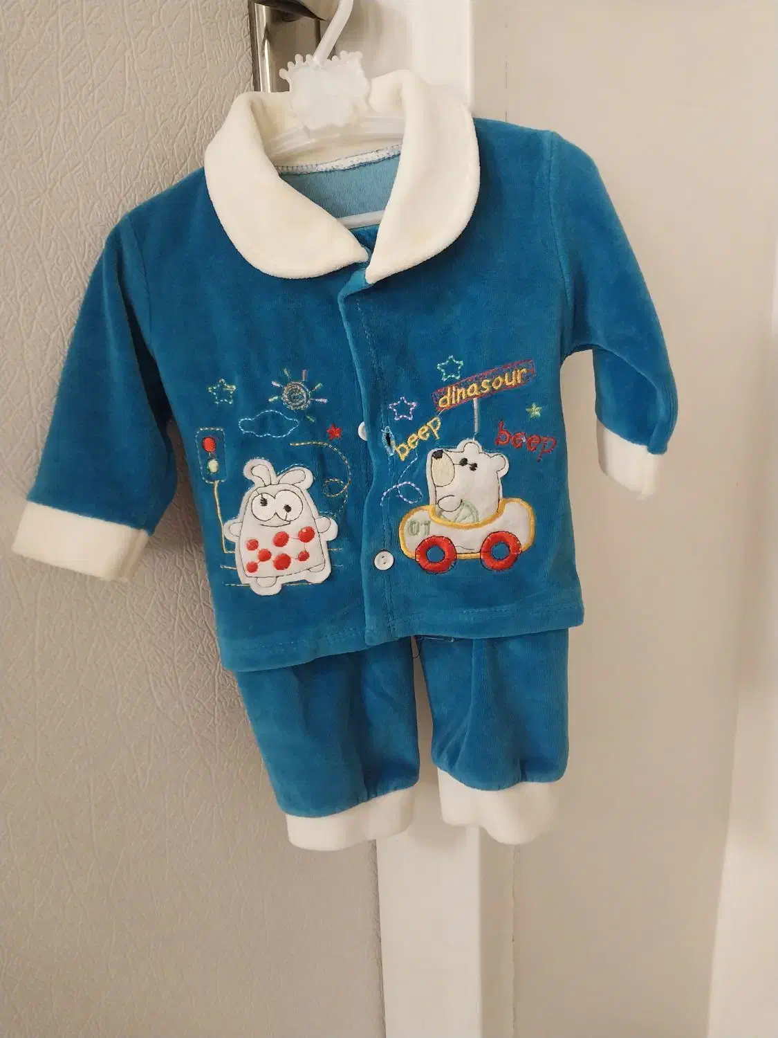 لباس نوزادی نو|کفش و لباس بچه|رودهن, |دیوار