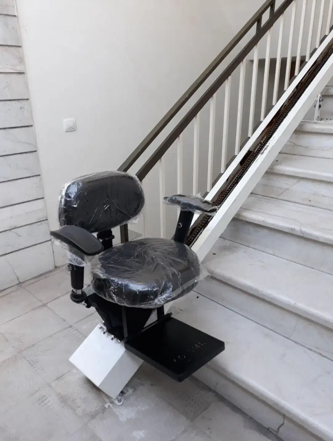 فروش و نصب اسانسور و بالابر و پله پیما|خدمات پیشه و مهارت|اراک, |دیوار