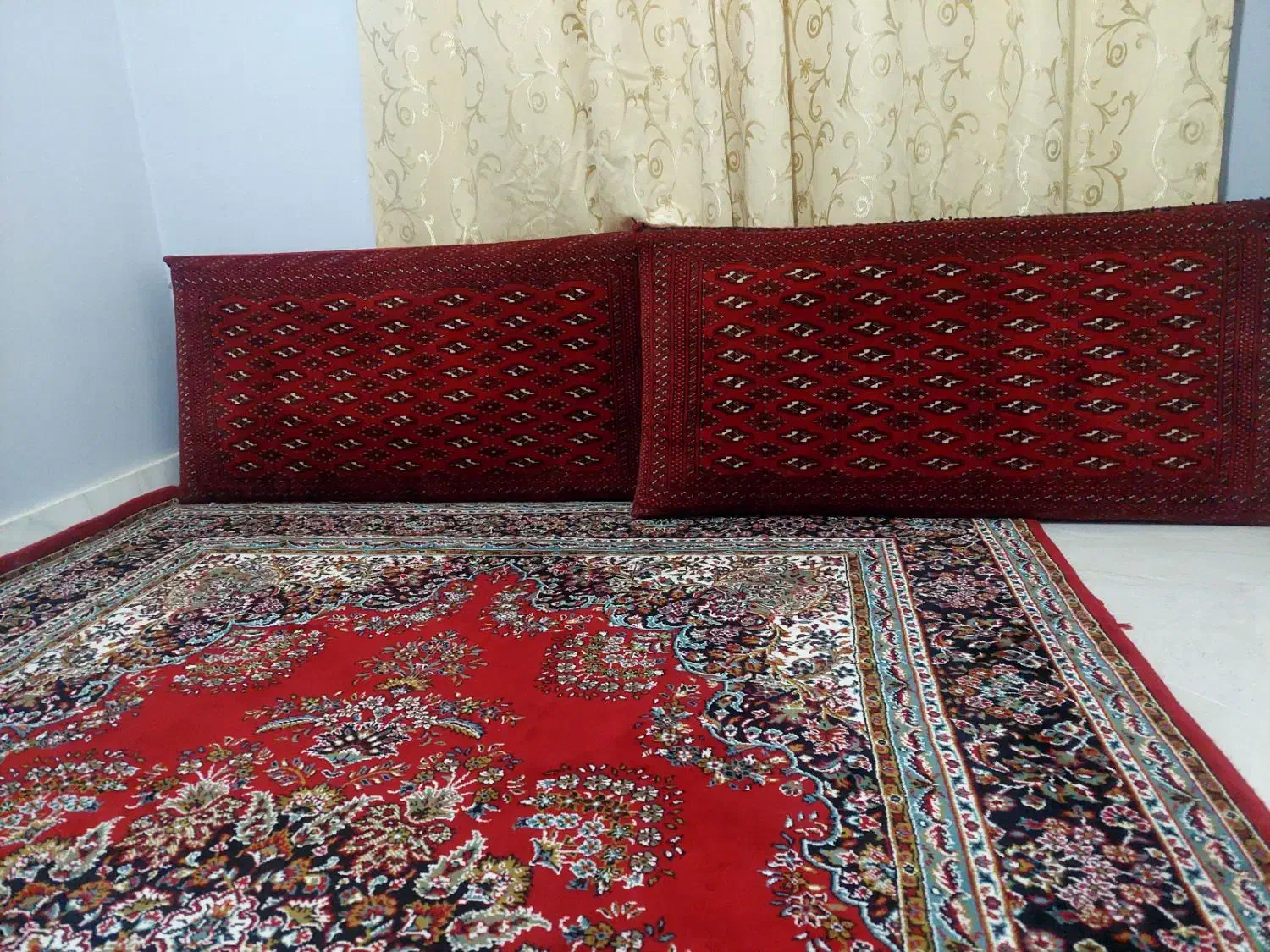 یک جفت پشتی دستبافت لاکی رنگ|پشتی|سبزوار, فقیه سبزواری|دیوار