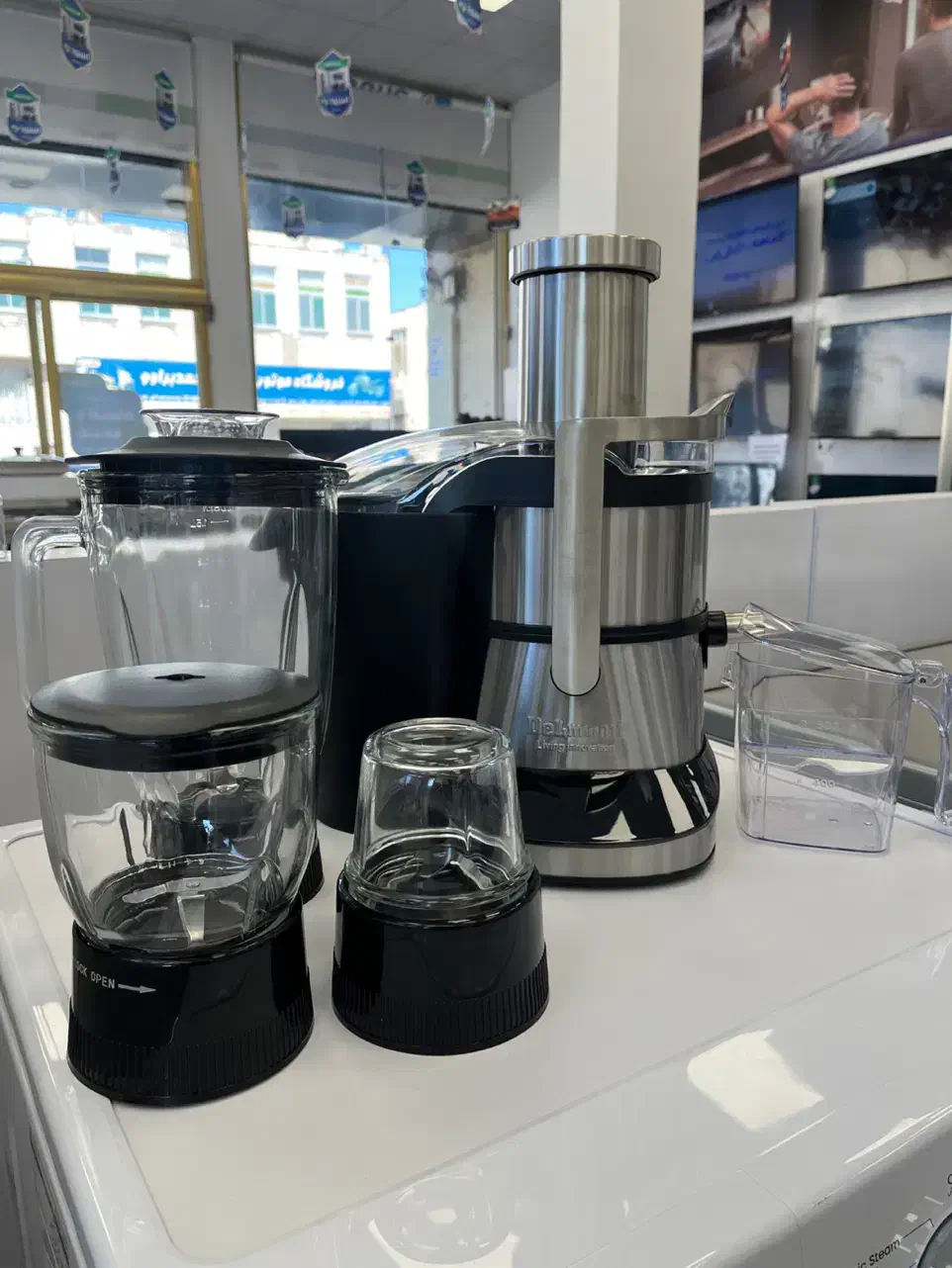 آبمیوه گیری ۴کاره دلمونتی چکی بدون سود|آبمیوهگیر و آبمرکباتگیر|اراک, |دیوار