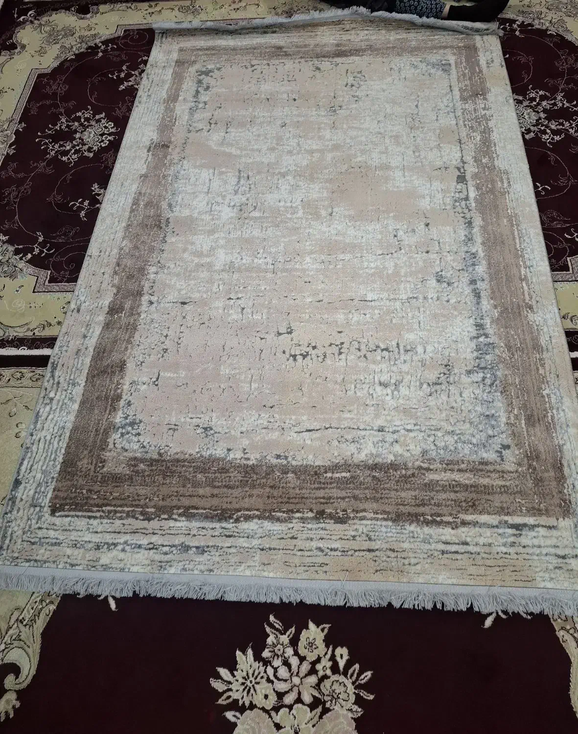 فرش ۴متری (نو)|فرش|ساوه, |دیوار