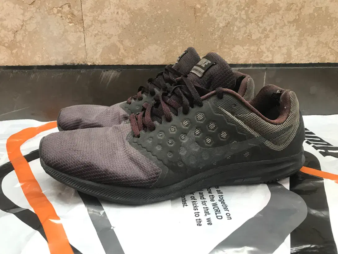 کتونی رانینگ نایک اورجینال NIKE DOWNSHIFTER 7|کیف، کفش، کمربند|تهران, آجودانیه|دیوار