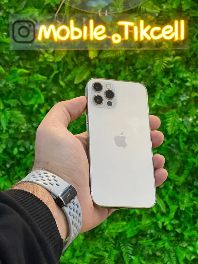گوشی IPhone 12 Pro حافظه 256 گیگ بسیار تمیز درحد|موبایل|رشت, نیروی دریایی|دیوار