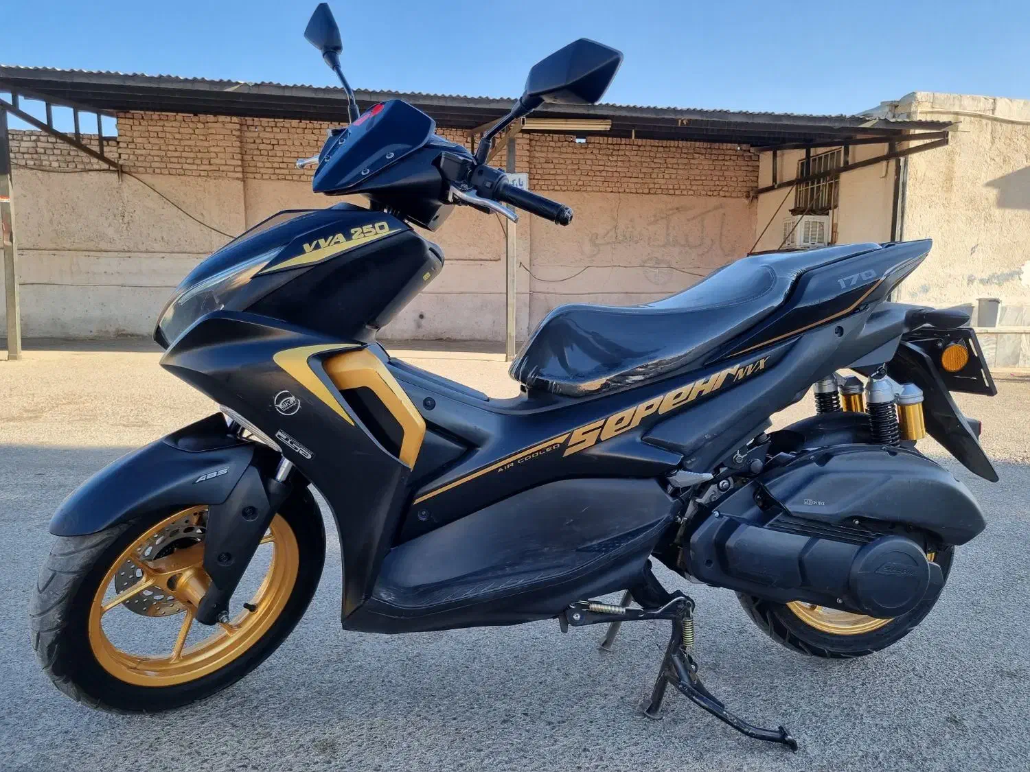 ایروکس معاوضه با ماشین|موتورسیکلت|بروجرد, |دیوار