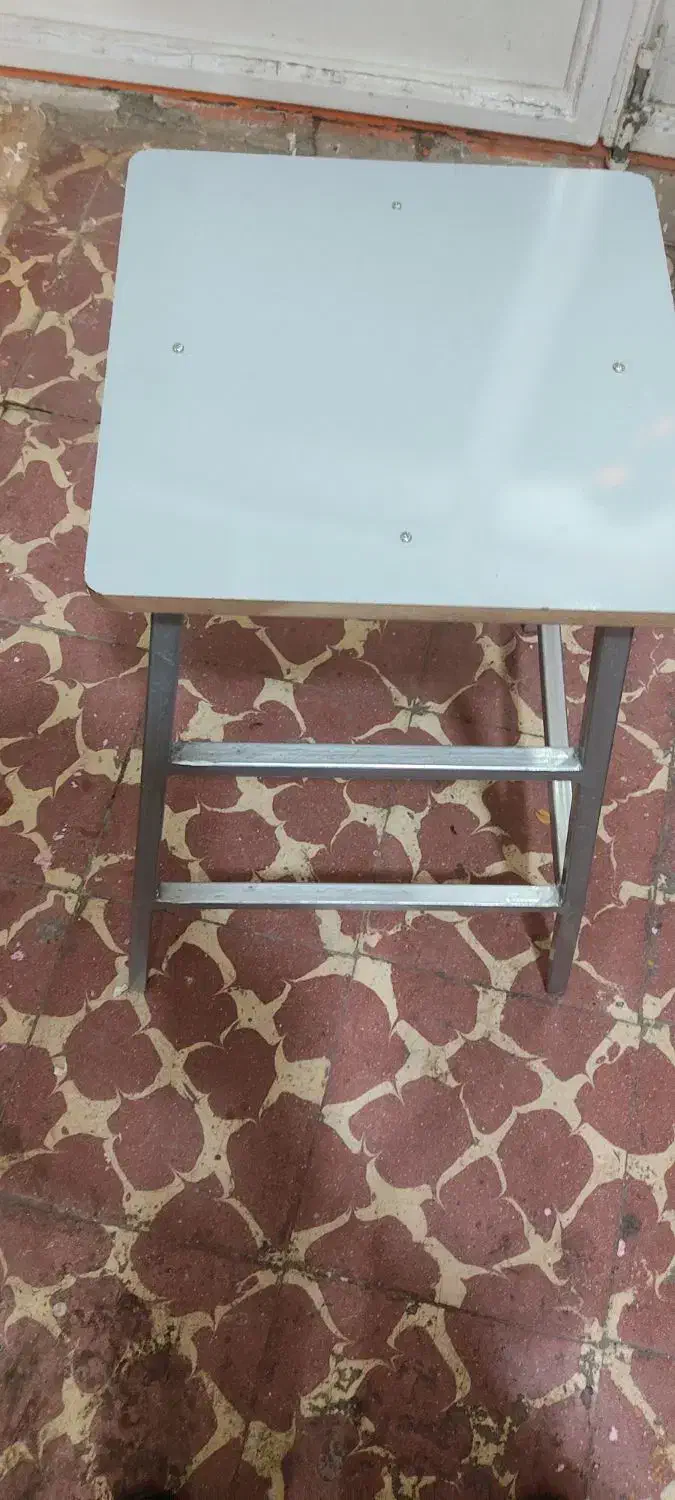 چهارپایه فلزی نو|صندلی و نیمکت|اهر, |دیوار