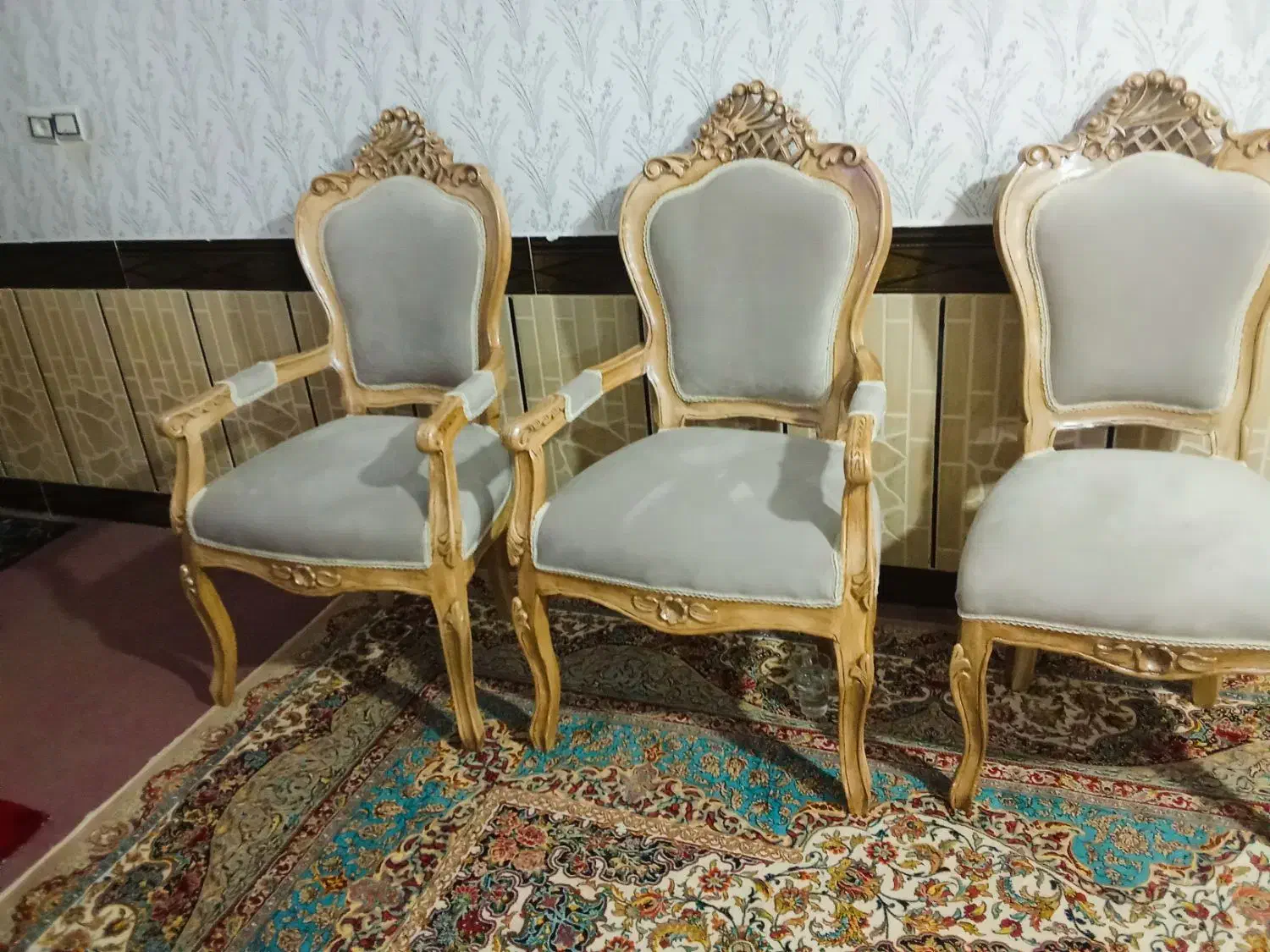 مبل سلطنتی 9 نفره|مبلمان خانگی و میز عسلی|آق قلا, |دیوار