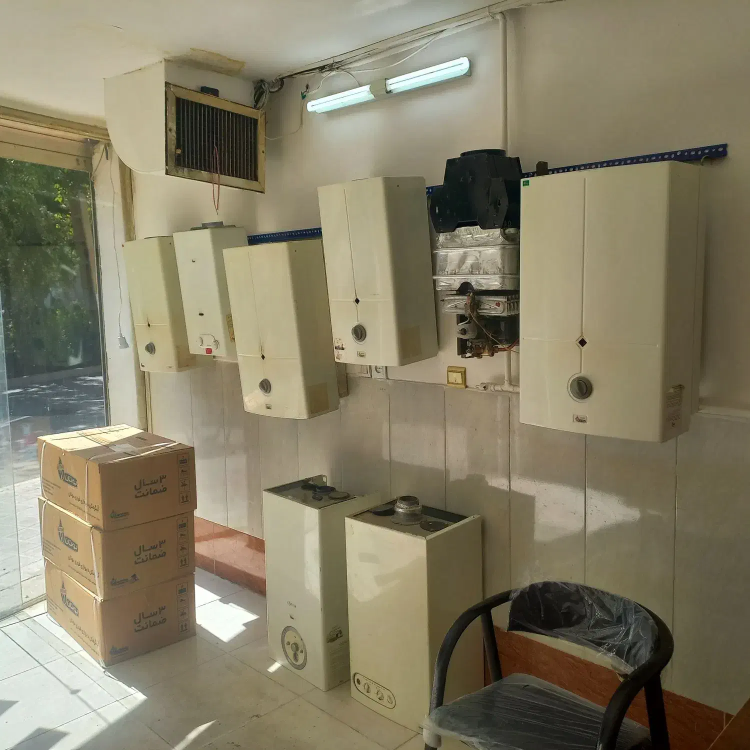 فروش آبگرمکن دست دوم بوتان با ضمانت|آبگرمکن، پکیج، شوفاژ|اصفهان, باتون|دیوار
